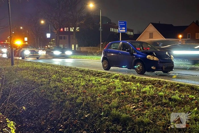 Politieagent betrokken bij kop-staartbotsing