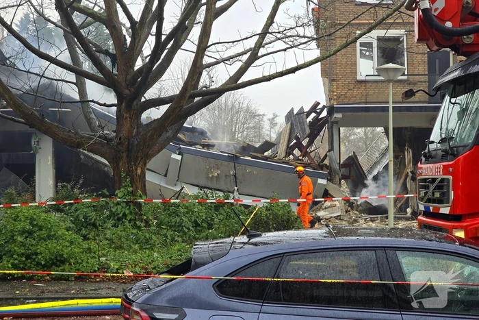 Dode en gewonden nadat deel van flat instort door explosie