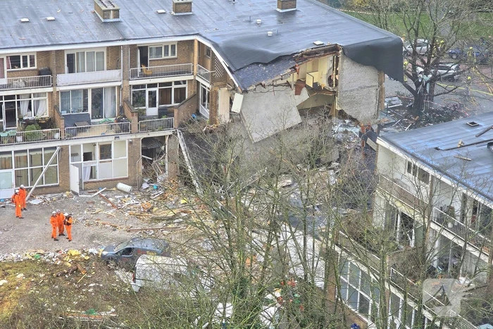 Dode en gewonden nadat deel van flat instort door explosie