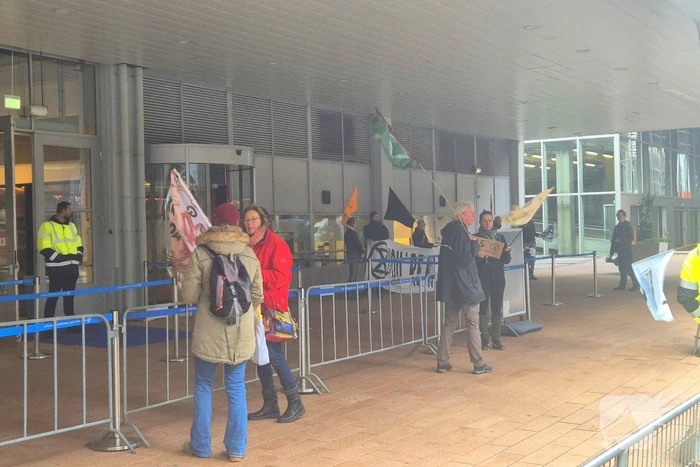 Demonstratie bij Holland America Cruise Terminal