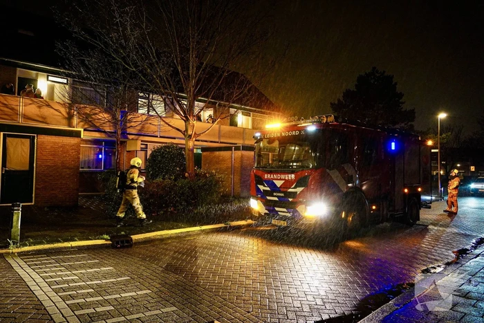Brandweer controleert woningen na melding gaslucht