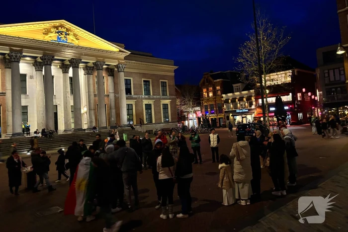 Demonstranten verzamelen zich voor demonstratie van Syrische premier