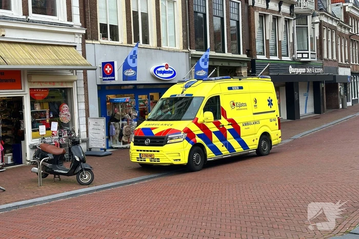 Fietser komt hard ten val