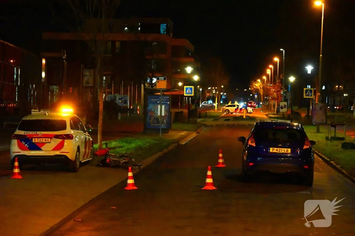 Fietser zwaargewond bij aanrijding met auto
