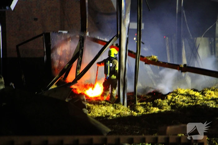 Opnieuw brand in afgebrande hooiopslag