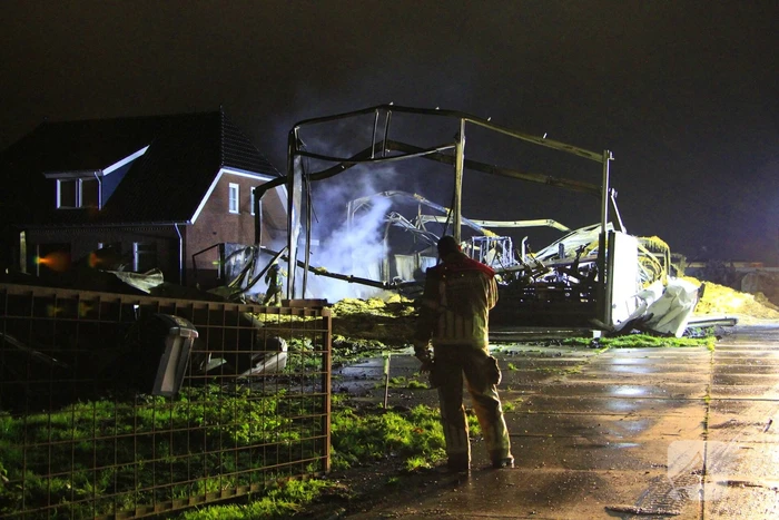 Opnieuw brand in afgebrande hooiopslag