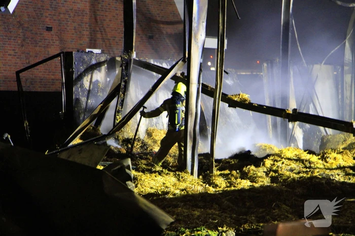 Opnieuw brand in afgebrande hooiopslag