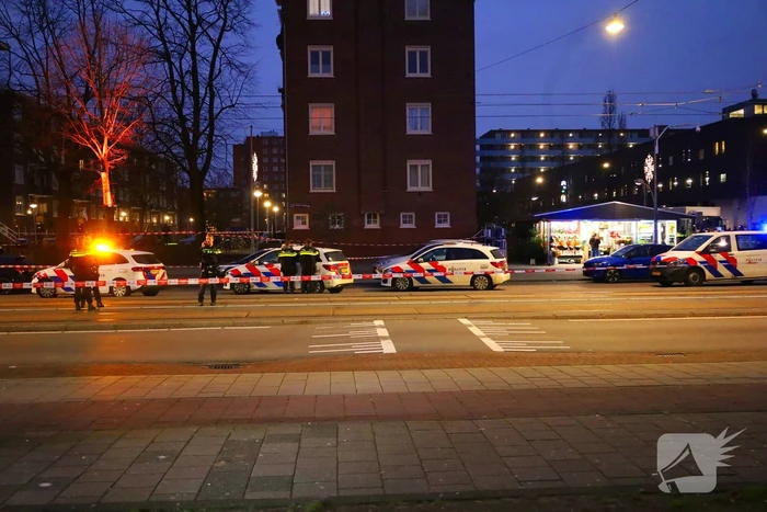 Gewonde bij schietpartij, politie zoekt verdachte