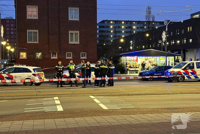 Gewonde bij schietpartij, politie zoekt verdachte