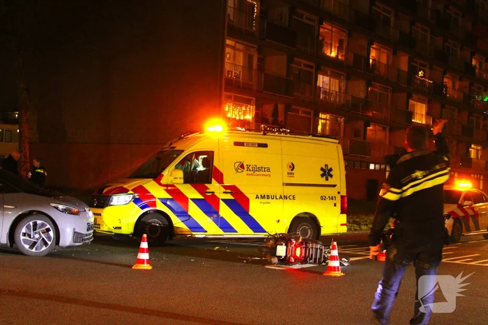 Scooterrijder gewond bij botsing met auto
