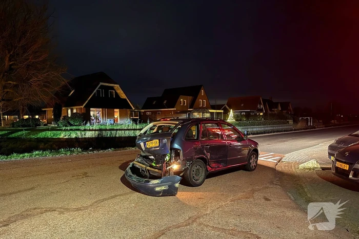 Forse schades na botsing op kruising
