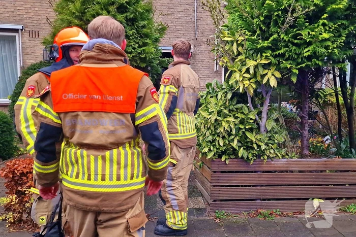 Kaars zorgt voor rookontwikkeling in woning