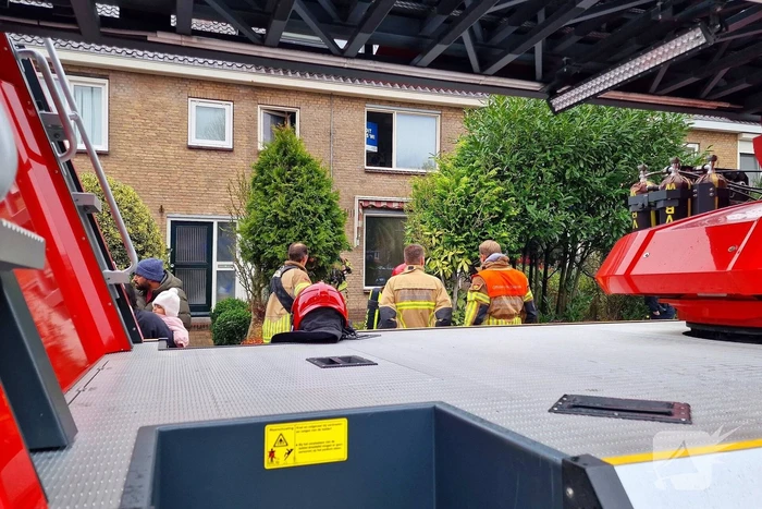 Kaars zorgt voor rookontwikkeling in woning