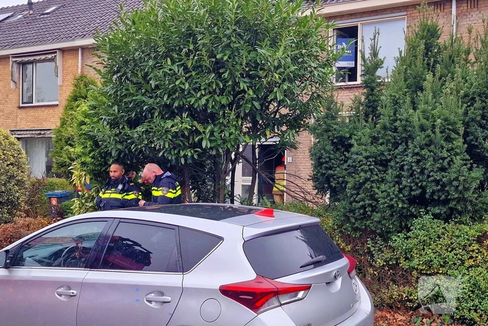 Kaars zorgt voor rookontwikkeling in woning