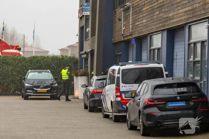 Politie lost waarschuwingsschot bij aanhouding