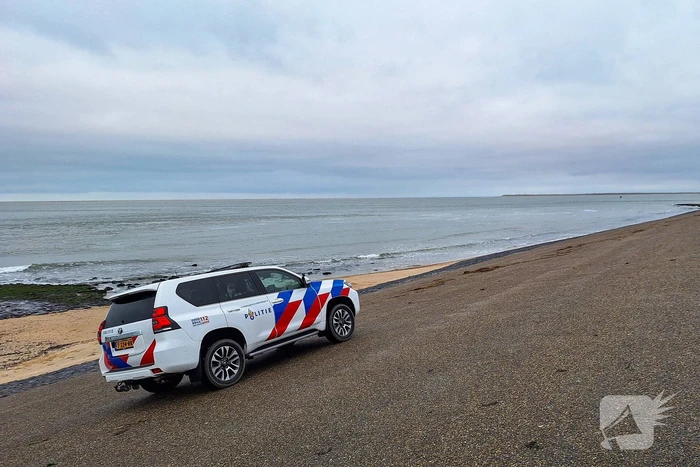 Controle bij kust na vonst drugs