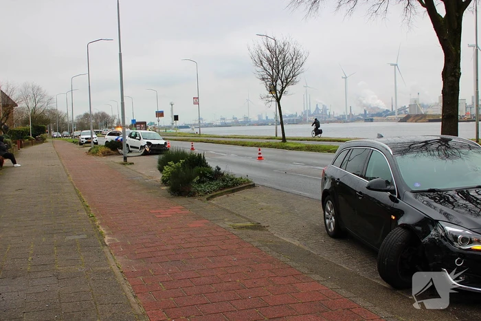 Schade na botsing personenauto's
