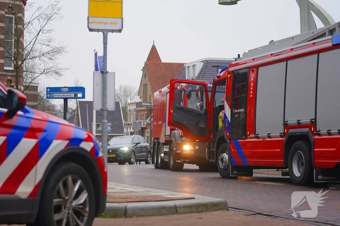 Brandweer controleert woning na melding van brand