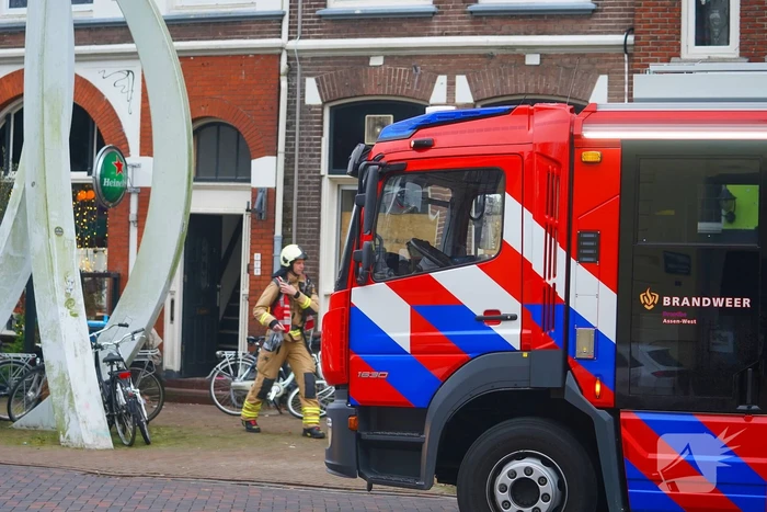 Brandweer controleert woning na melding van brand