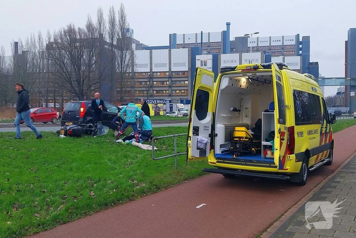 Scooterrijder gewond bij enkelzijdig ongeval