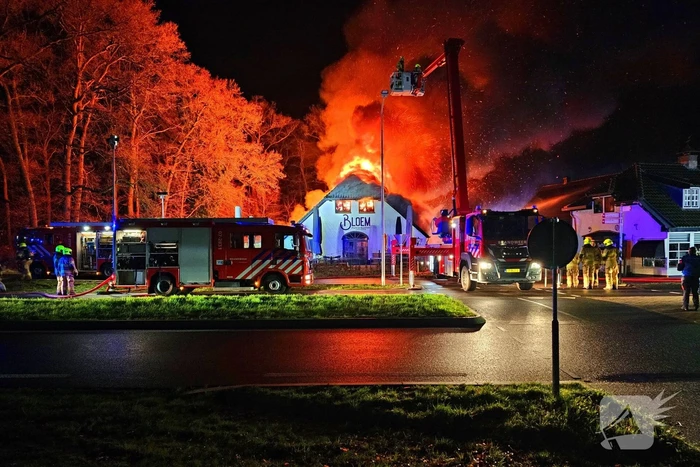Uitslaande brand verwoest pannenkoekenrestaurant
