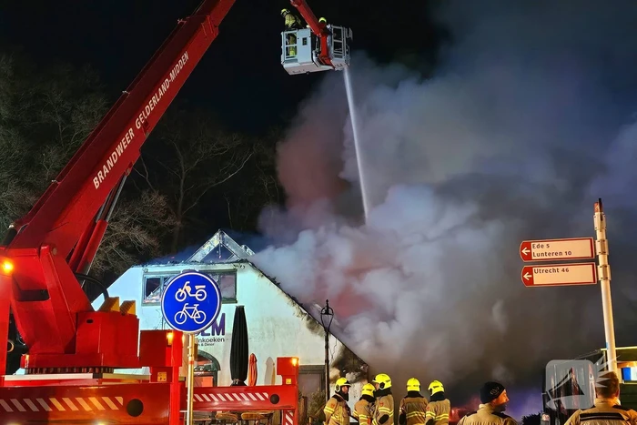 Uitslaande brand verwoest pannenkoekenrestaurant