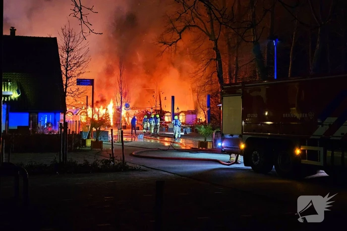 Uitslaande brand verwoest pannenkoekenrestaurant