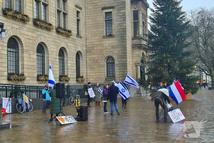 Pro-Israël-demonstratie voor stadhuis