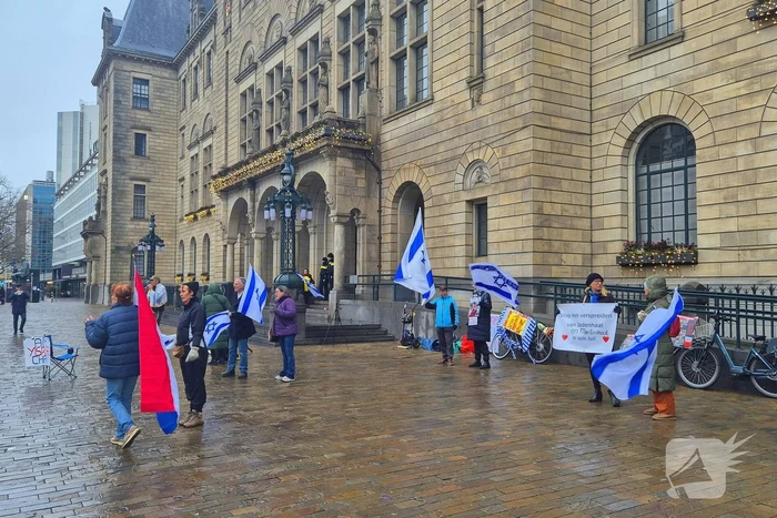 Pro-Israël-demonstratie voor stadhuis