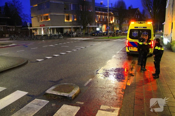 Fietsster botst tegen stoeprand