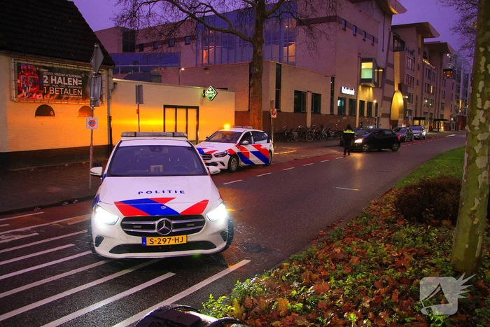 Fietsster botst tegen stoeprand