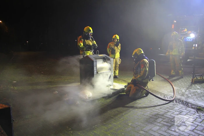 Brand in ondergrondse container gedoofd