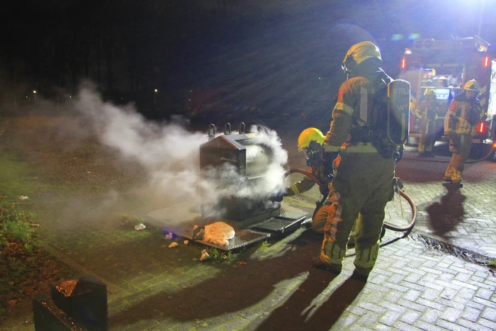 Brand in ondergrondse container gedoofd