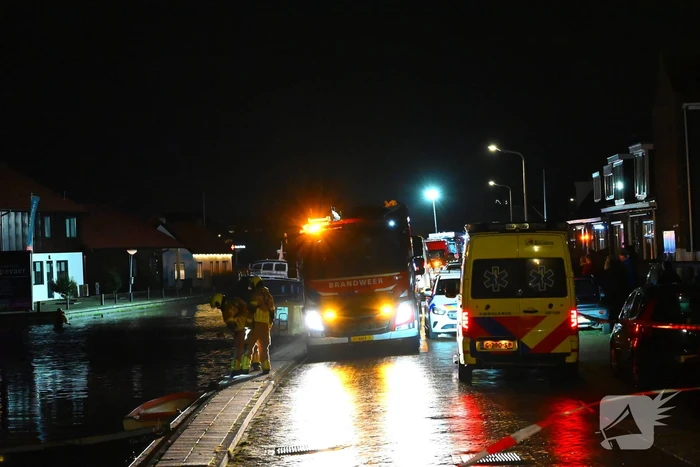 Twee personen uit water gered na ongeval