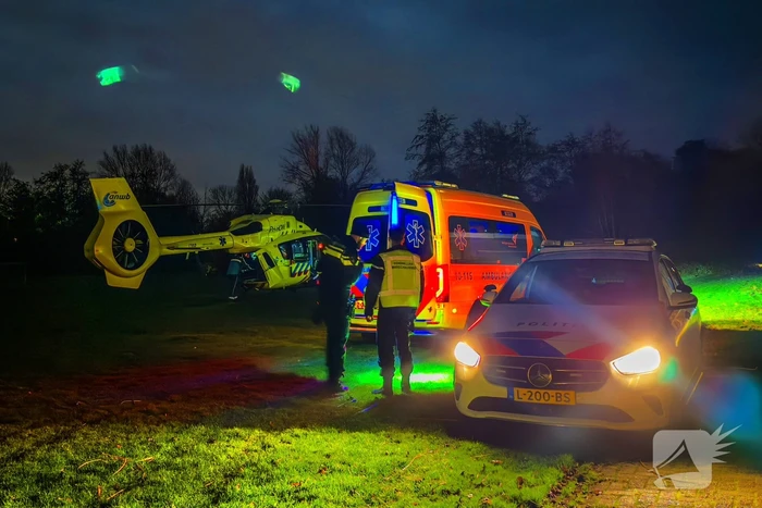 Ambulance helikopter vervoerd patiënt vanaf eilanden