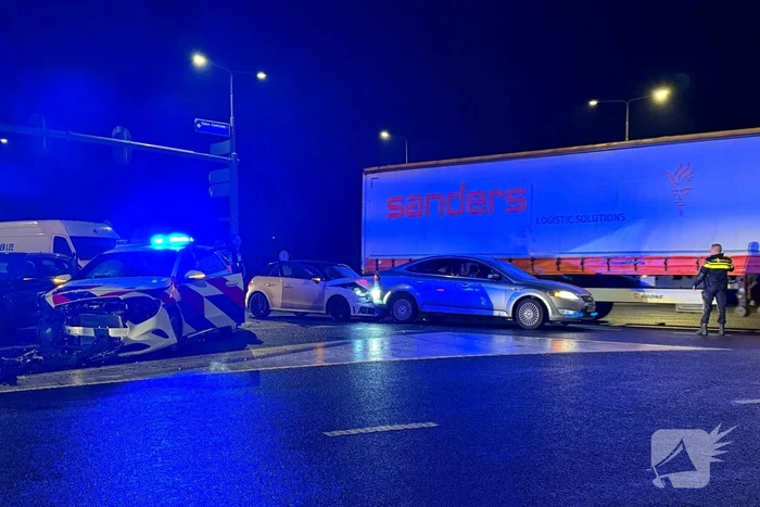 Agent gewond bij verkeersongeval