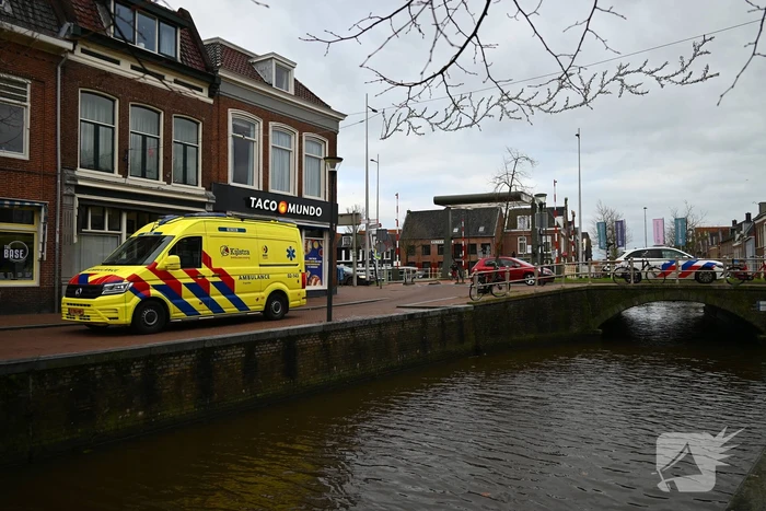 Fietsster belandt in gracht