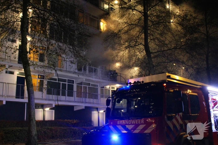 Uitslaande brand in flatwoning
