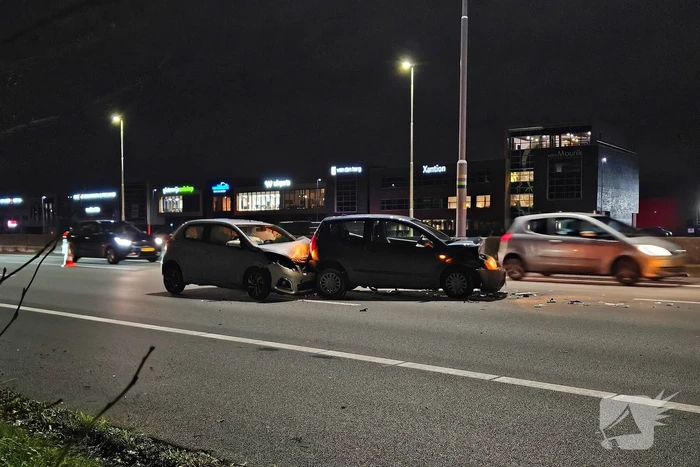 Drie voertuigen betrokken bij kop-staartaanrijding