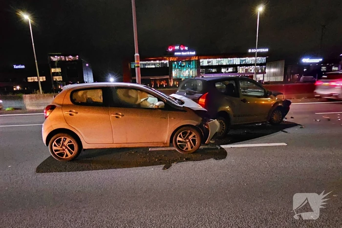 Drie voertuigen betrokken bij kop-staartaanrijding