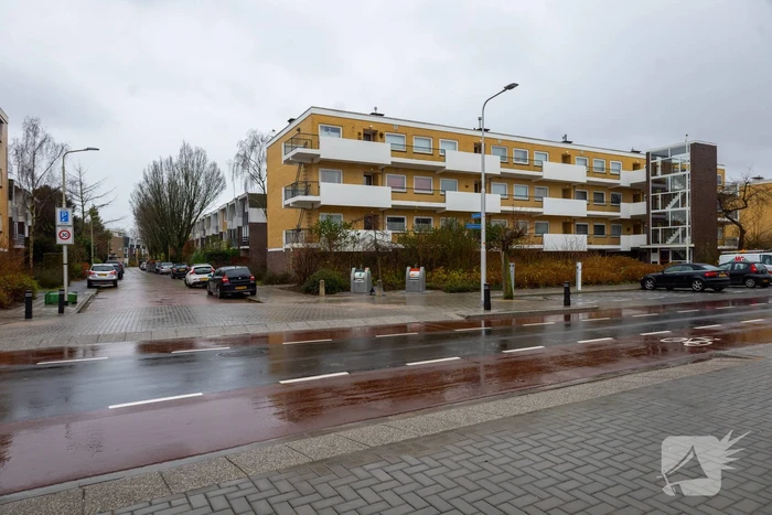 87-jarige vrouw op klaarlichte dag beroofd van sieraden