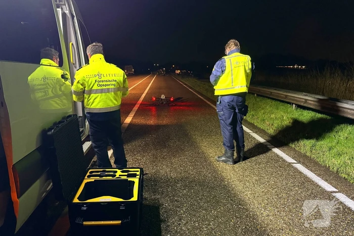 Gewonden en ravage na botsing tussen meedere voertuigen