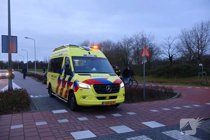 Fietsster gewond bij aanrijding op oversteekplaats