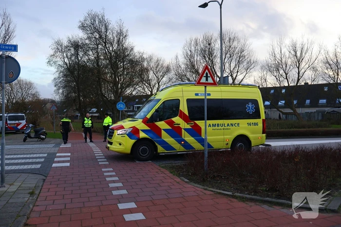 Fietsster gewond bij aanrijding op oversteekplaats