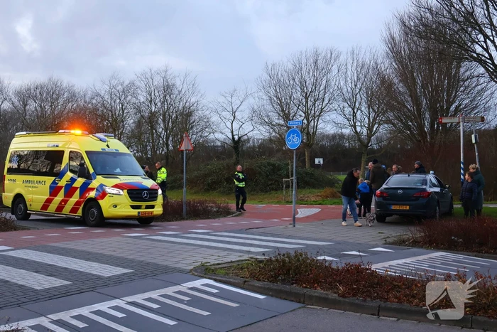 Fietsster gewond bij aanrijding op oversteekplaats