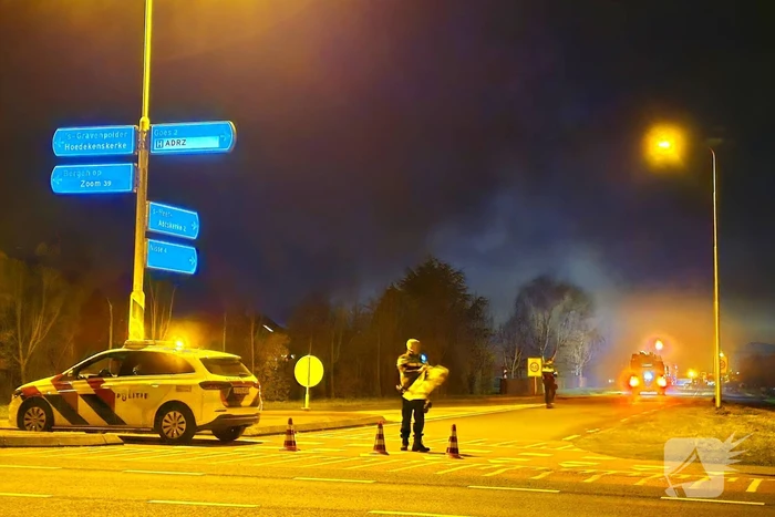 Forse rookwolken in omgeving door brand