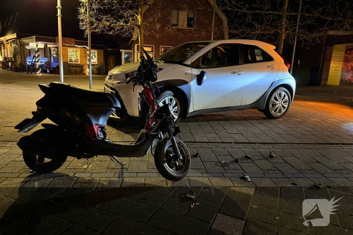 Scooter en auto betrokken bij ongeval