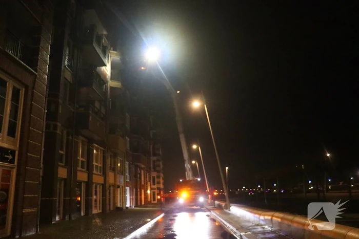 Persoon gecontroleerd na brand in woning