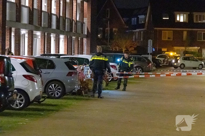Straat afgezet nadat vuurwerkbom afgaat