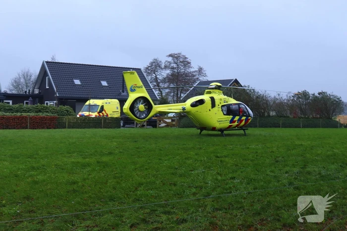 Traumahelikopter landt naast woning wegens noodsituatie